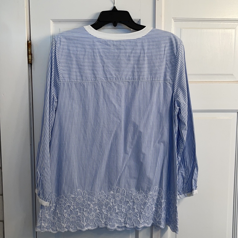 BR striped blouse - Picture 3 of 3